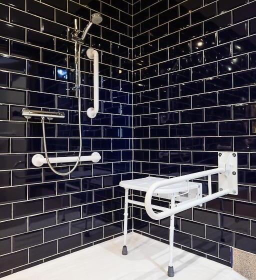 Quarto Estandar para Deficientes Físicos, The Dixie Dean