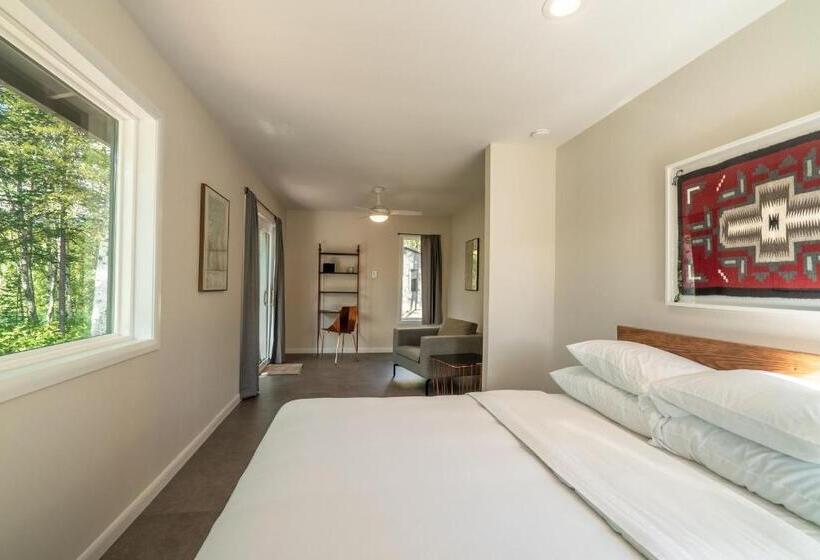 غرفة قياسية مطلّة علي البحيرة, Meier Lake Resort