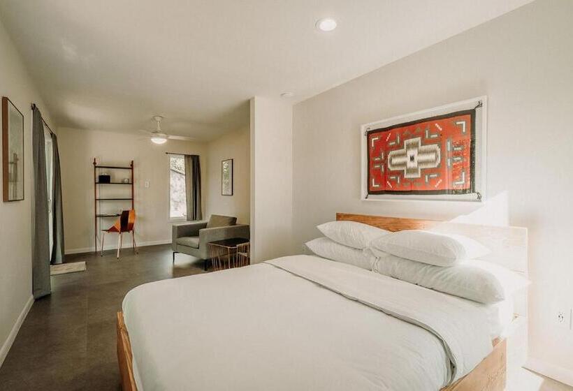 غرفة قياسية مطلّة علي البحيرة, Meier Lake Resort