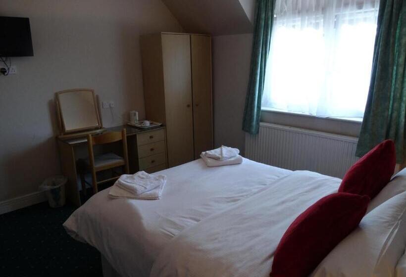 Четырехместный Номер Стандарт, Aj Lodge