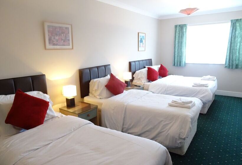 Четырехместный Номер Стандарт, Aj Lodge