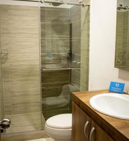 חדר משפחתי, Inversiones El Reloj Sas