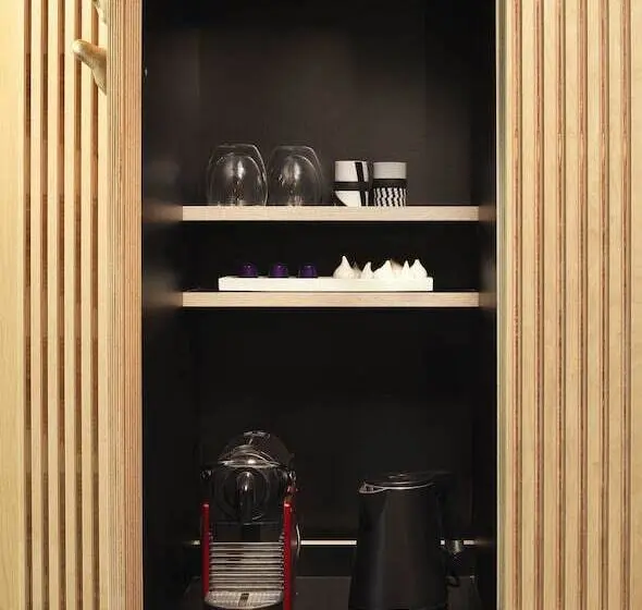 سوییت, Hôtel Mil8