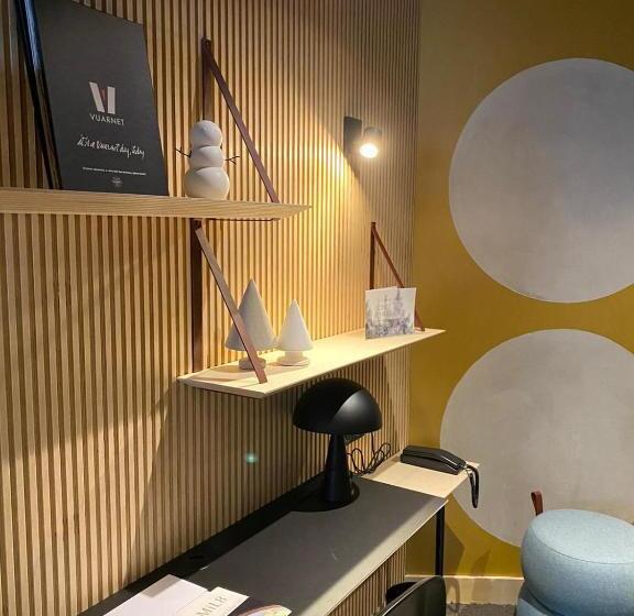 اتاق استاندارد با بالکن, Hôtel Mil8