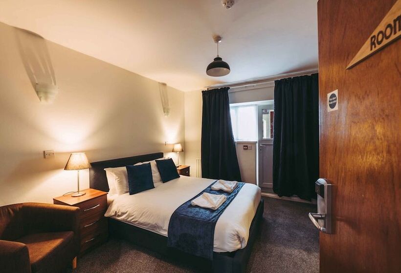 Quarto Estandar, The Grange