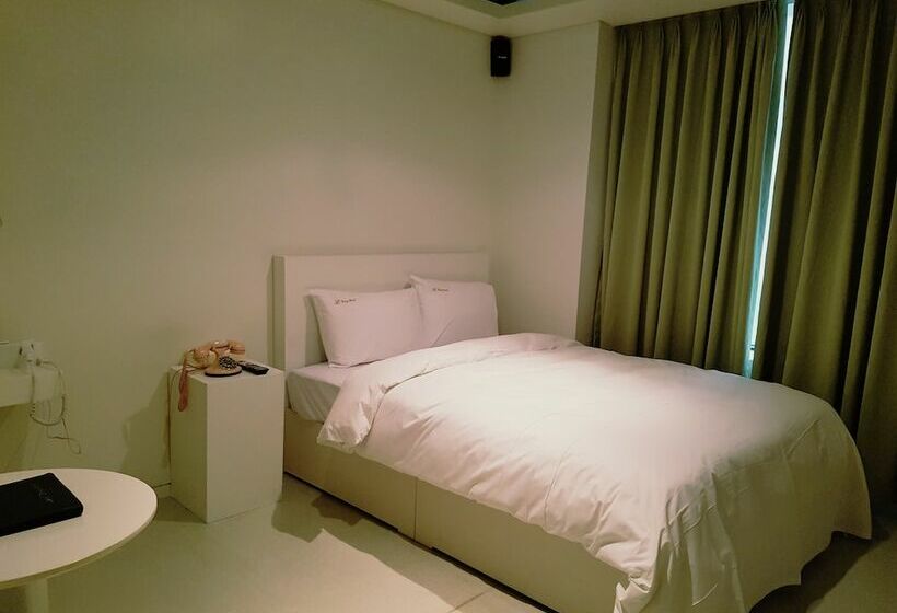 Quarto Estandar, Dong Seoul