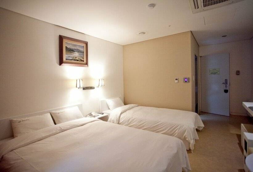 Quarto Deluxe, Dong Seoul