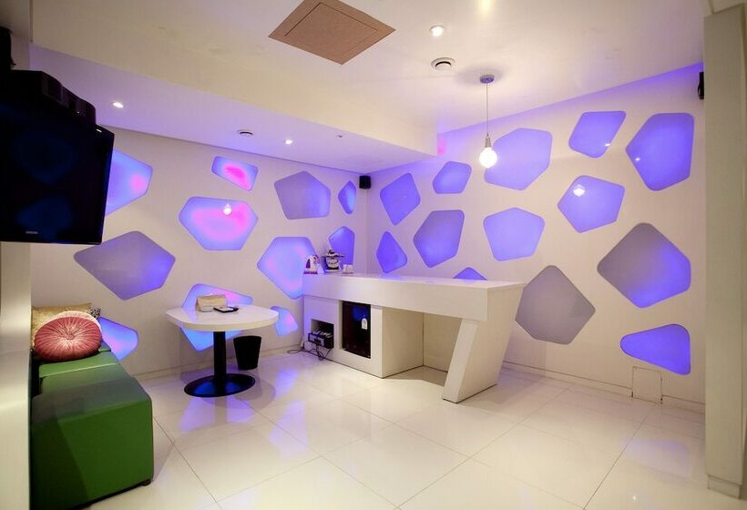 Quarto Deluxe, Dong Seoul