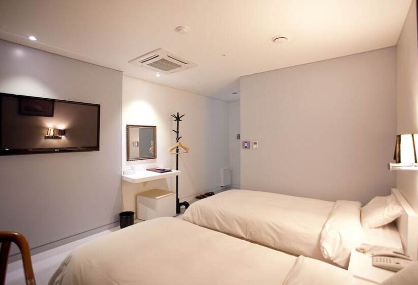 Quarto Estandar, Dong Seoul