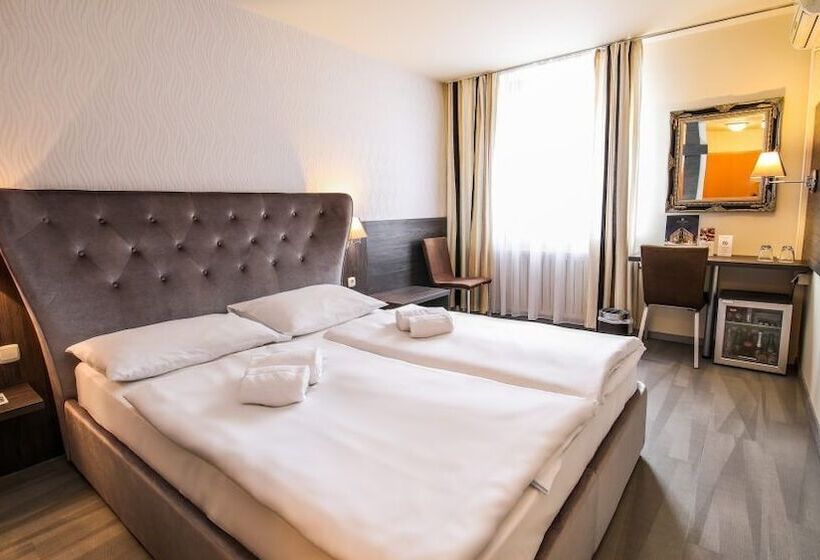 اتاق استاندارد, Evropa