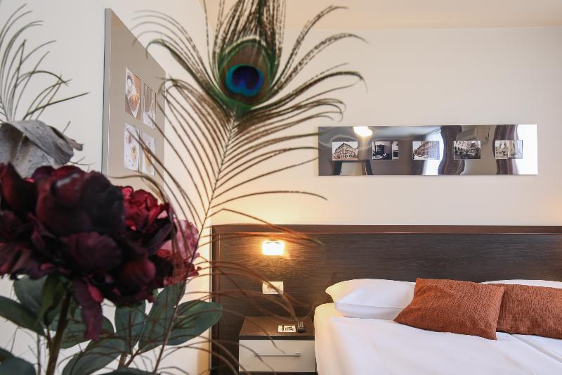 اتاق سوپریور, Evropa