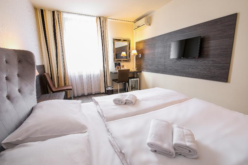 اتاق استاندارد, Evropa