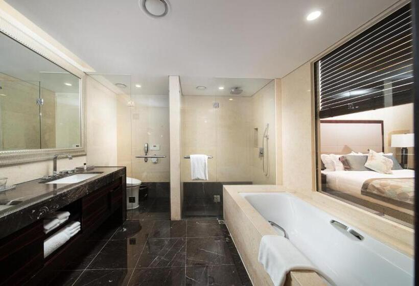 Люкс Real 2 Спальни, Jeju Sun Hotel & Casino