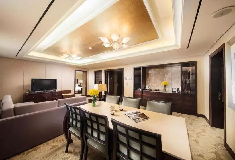 سوئیت سلطنتی 2 خوابه, Jeju Sun Hotel & Casino