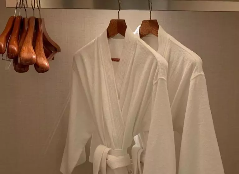سوئیت سلطنتی 2 خوابه, Jeju Sun Hotel & Casino