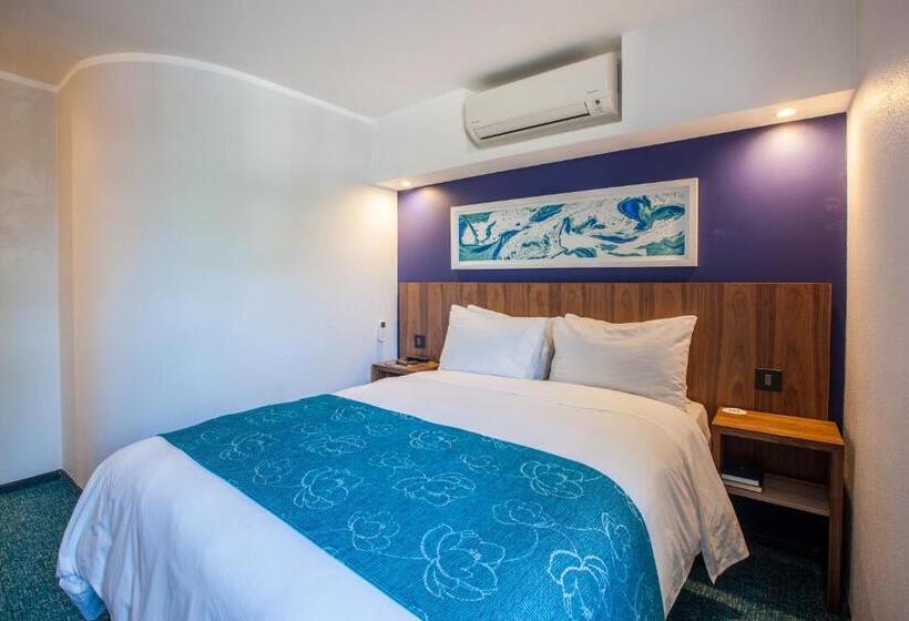Номер Стандарт, Town Lodge Mbombela