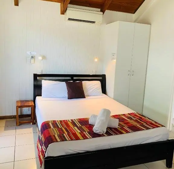スタンダードスタジオ, Airlie Beach Apartments