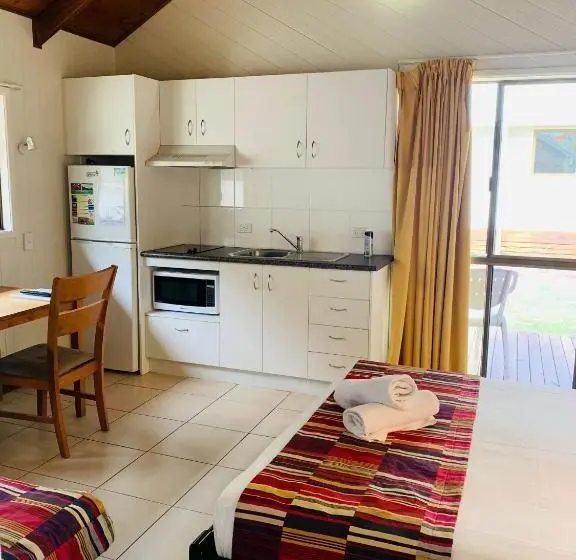 スタンダードスタジオ, Airlie Beach Apartments