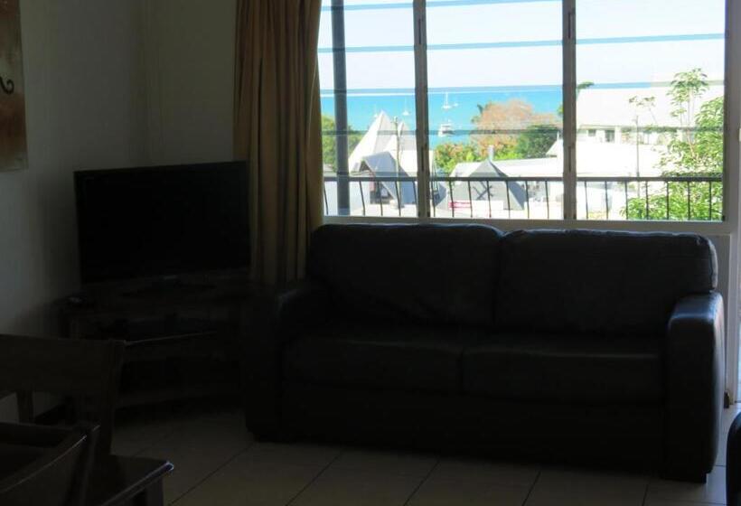 两居室经济型公寓, Airlie Beach Apartments