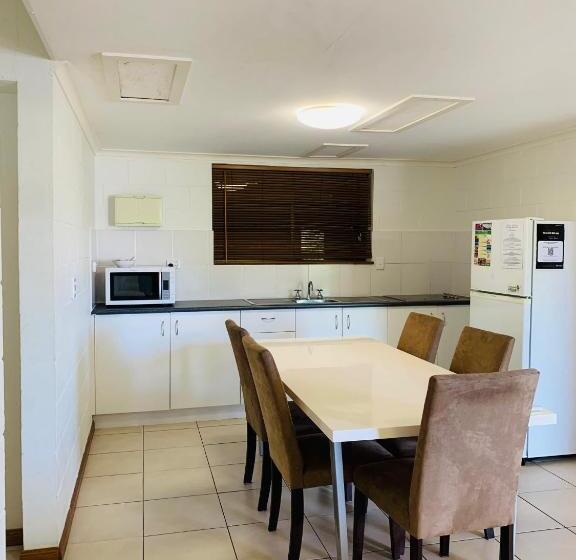 带2个卧室的公寓, Airlie Beach Apartments