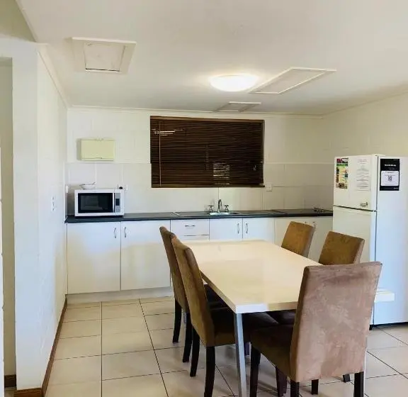 ２ベッドルームアパートメント, Airlie Beach Apartments
