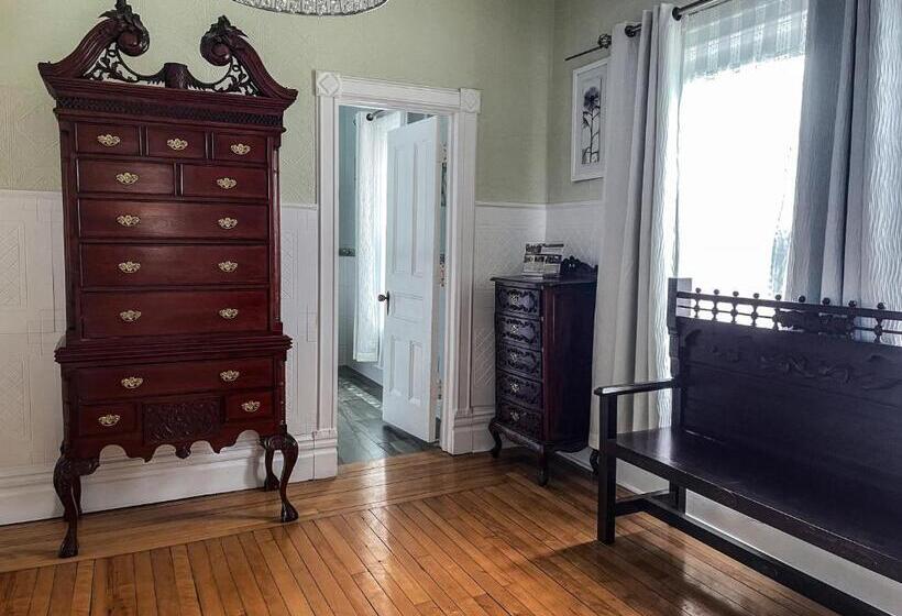 Номер Deluxe Кровать Кинг, Niagara Grandview Boutique