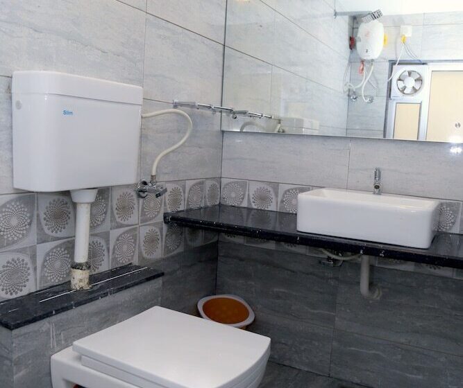 디럭스 룸, Shobhna Palace