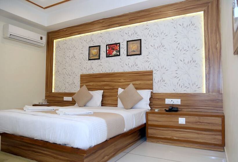 디럭스 룸, Shobhna Palace