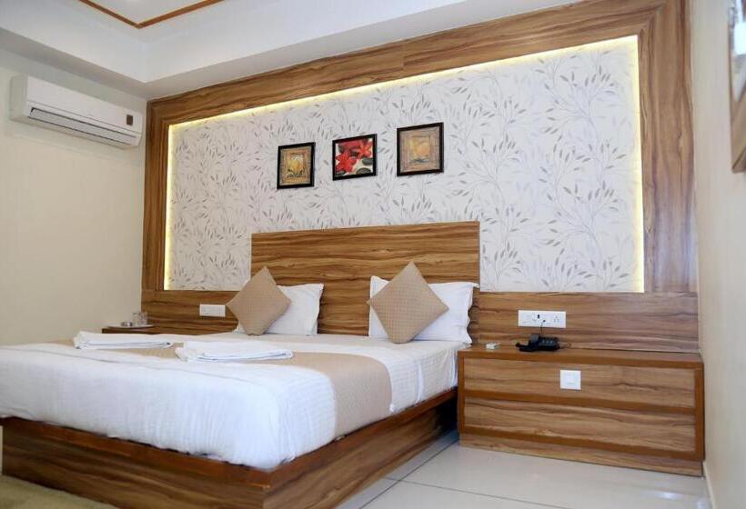 디럭스 룸, Shobhna Palace