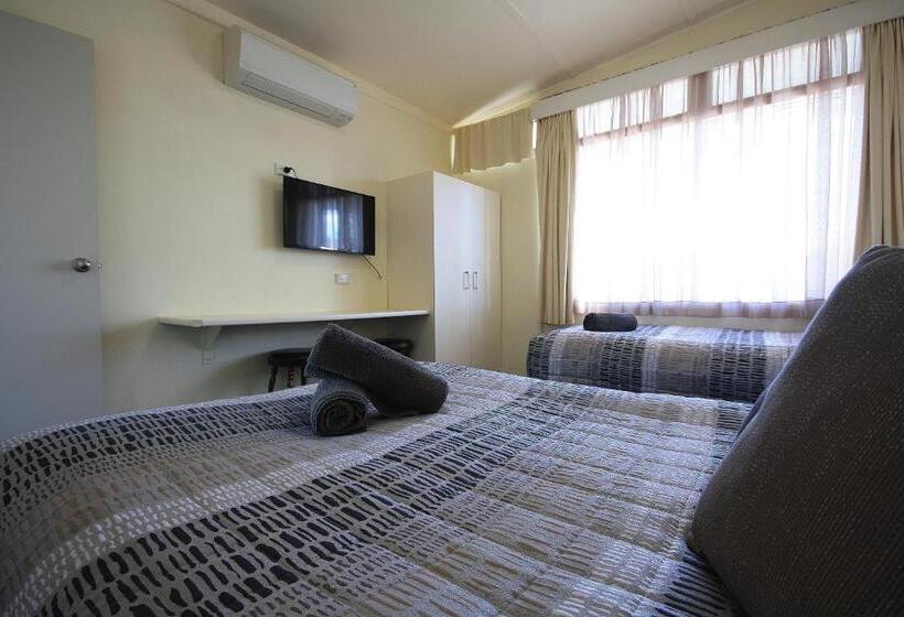 침실 2개 아파트, Hi Way Motor Inn