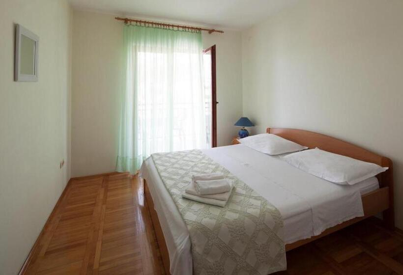 شقة غرفة واحدة, Apartment Toni 555