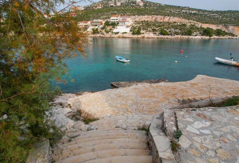 آپارتمان 1 خوابه, Apartment Toni 555