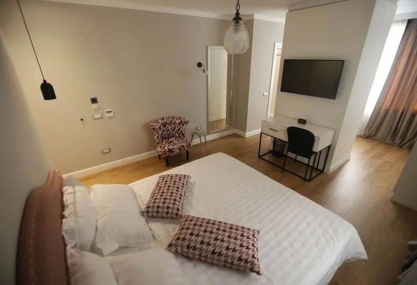 デラックストリプルルーム, Boutique Hotel Whisky