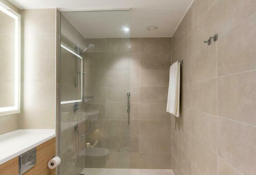 اتاق استاندارد با چشم‌انداز شهر, Courtyard By Marriott Banja Luka