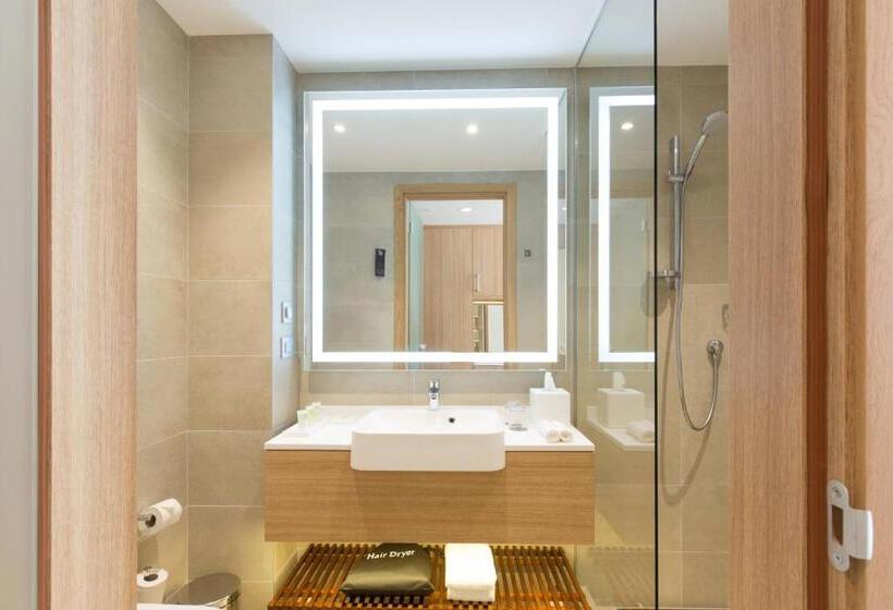 اتاق استاندارد با تخت بزرگ, Courtyard By Marriott Banja Luka