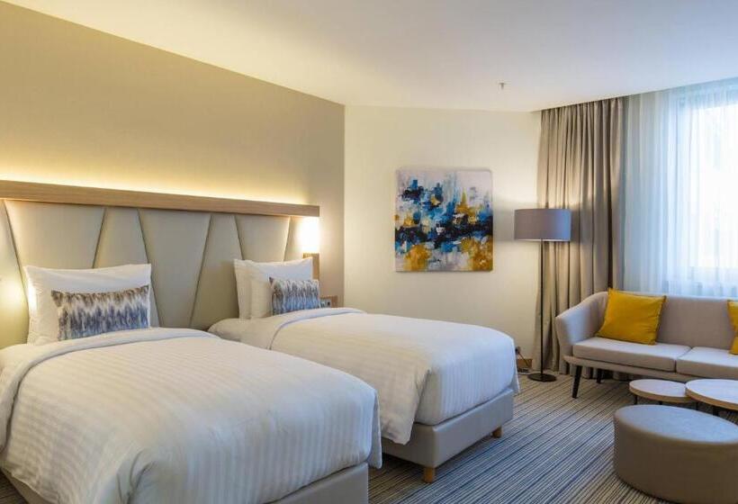 اتاق سوپریور با چشم‌انداز شهر, Courtyard By Marriott Banja Luka