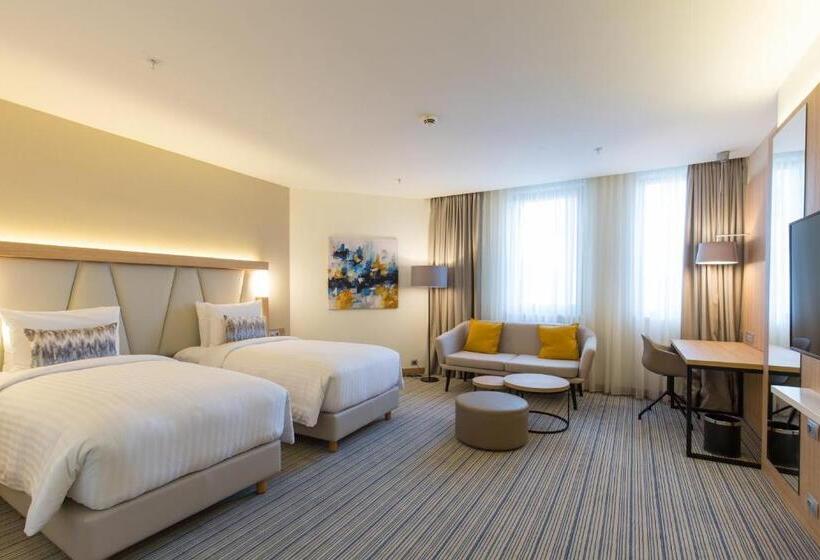 اتاق سوپریور با چشم‌انداز شهر, Courtyard By Marriott Banja Luka