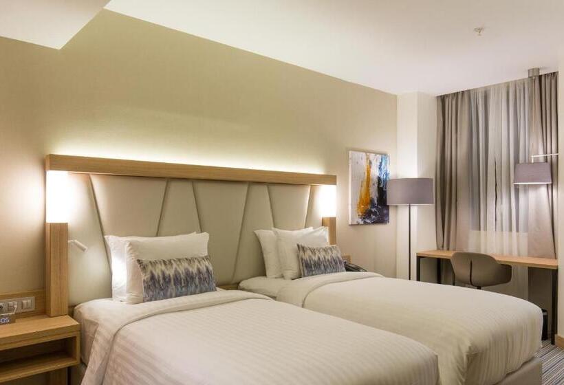 اتاق استاندارد با چشم‌انداز شهر, Courtyard By Marriott Banja Luka