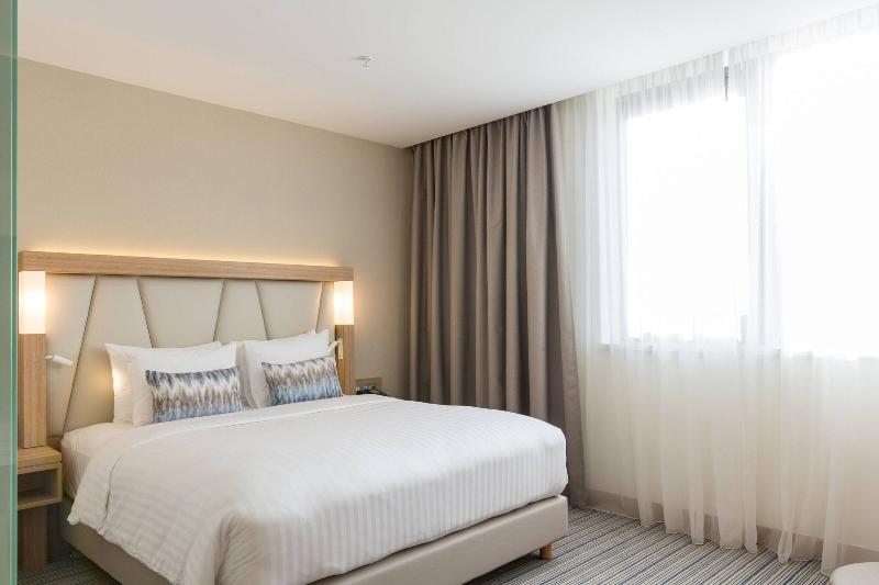 اتاق استاندارد با تخت بزرگ, Courtyard By Marriott Banja Luka