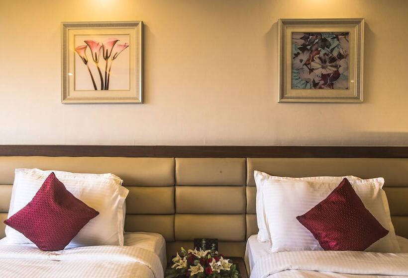 غرفة ديلوكس, Kpm Tripenta