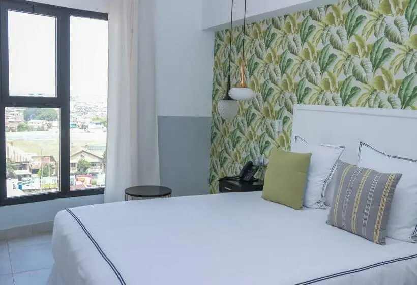 سوئیت خانواده 2 خوابه, Le Centell Hotel & Spa