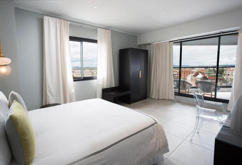 سوئیت خانواده 2 خوابه, Le Centell Hotel & Spa