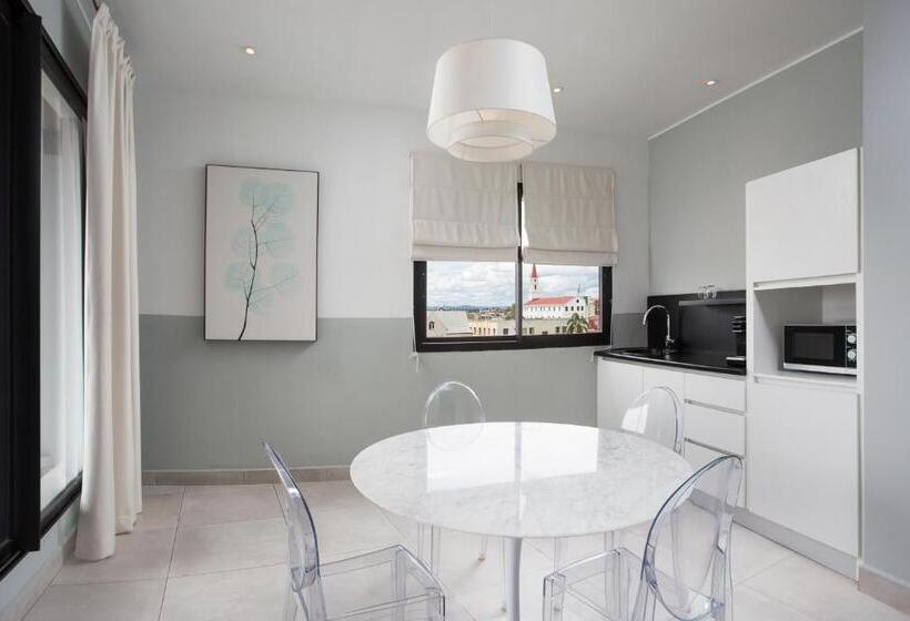 سوئیت خانواده 2 خوابه, Le Centell Hotel & Spa