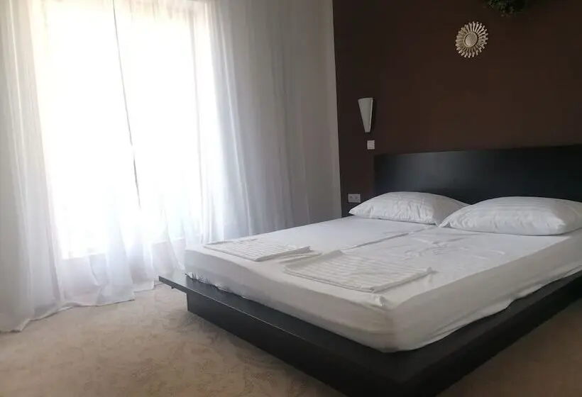 اتاق استاندارد, Nikola