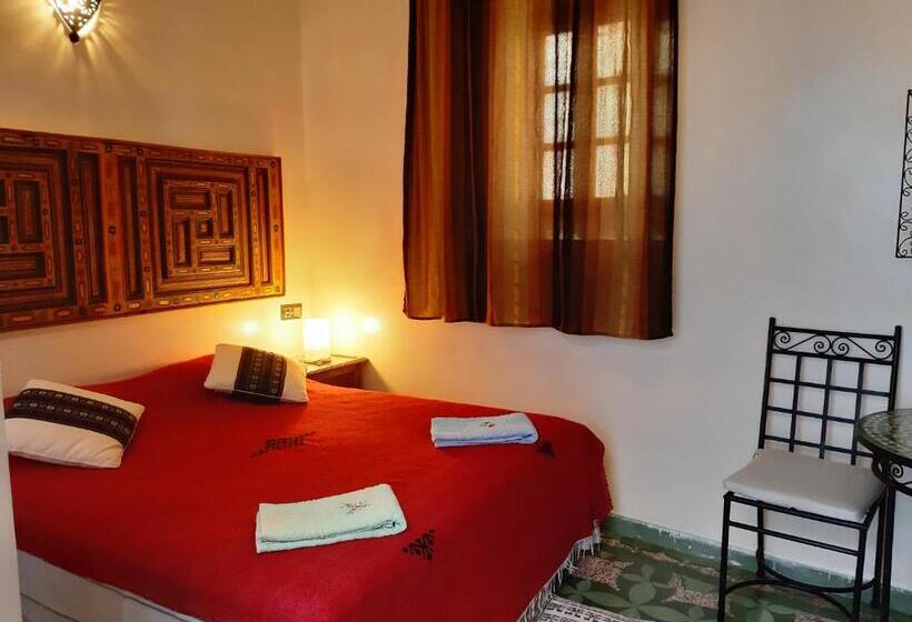 اتاق استاندارد, Dar Hayati