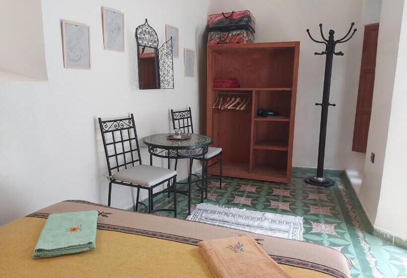 اتاق استاندارد, Dar Hayati