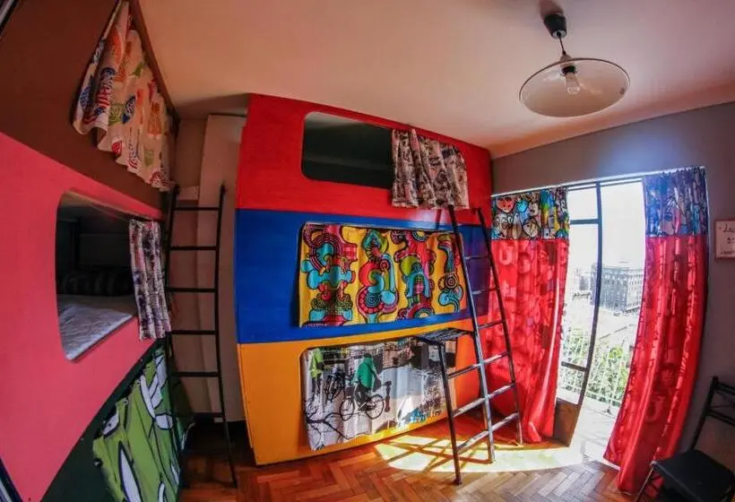 تختخواب در اتاق مشترک, La Casa Azul Hostal   Hostel