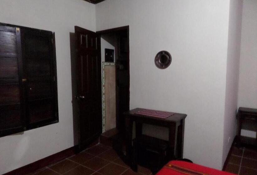 اتاق استاندارد سه نفره, Casa Del Cerro