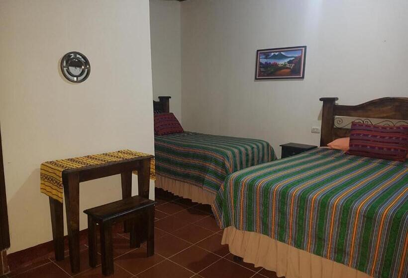 اتاق استاندارد سه نفره, Casa Del Cerro