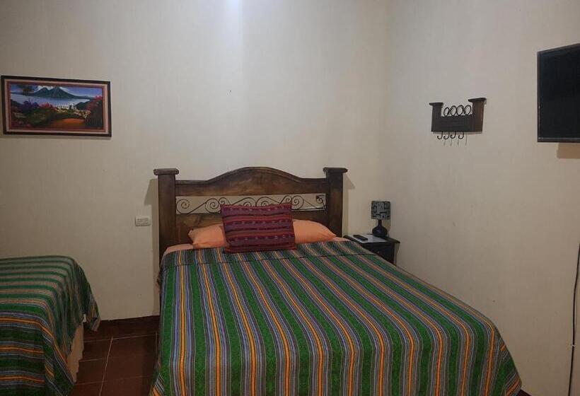 اتاق استاندارد سه نفره, Casa Del Cerro